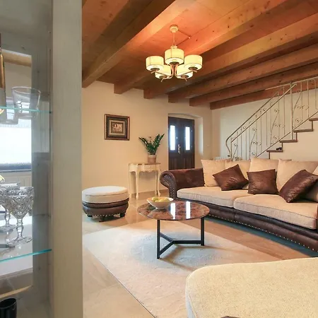 Maria Tereza 别墅 *